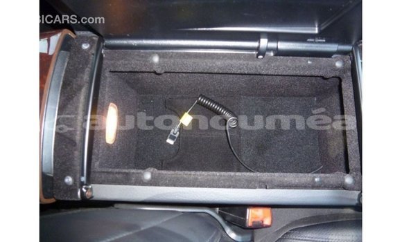 Acheter Import Voiture Mercedes-Benz 190 Blanc à Import - Dubai, Iles Acheter Import Voiture Mercedes-Benz 190 Blanc à Import - Dubai, Iles