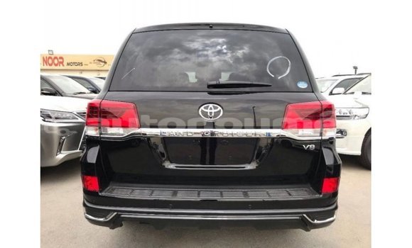 Buy Import Toyota Land Cruiser Black Car in Import - Dubai in Iles Buy Import Toyota Land Cruiser Black Car in Import - Dubai in Iles