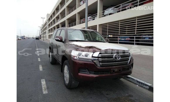 Acheter Import Voiture Toyota Land Cruiser Marron à Import - Dubai, Iles Acheter Import Voiture Toyota Land Cruiser Marron à Import - Dubai, Iles
