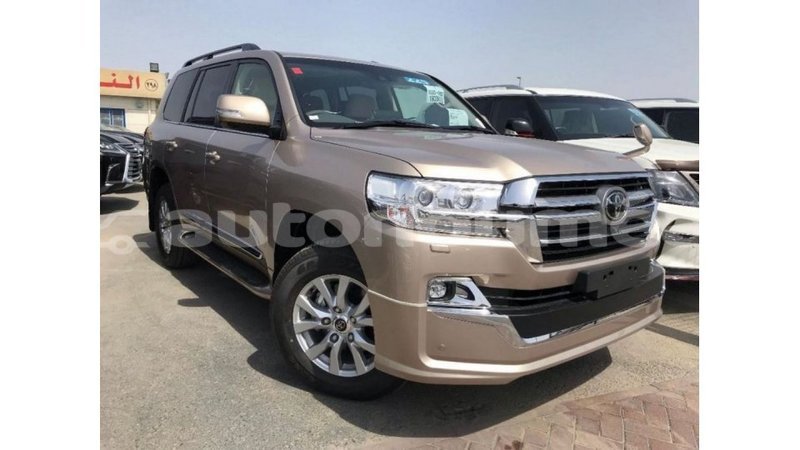 Big with watermark toyota land cruiser iles import dubai 2750