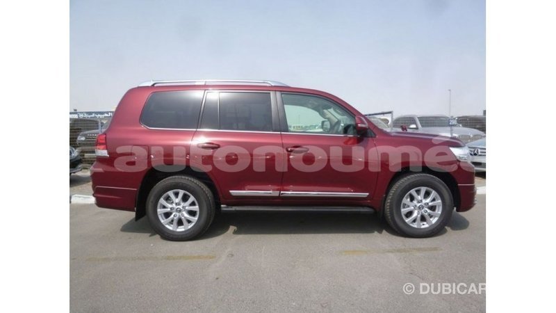 Big with watermark toyota land cruiser iles import dubai 2756