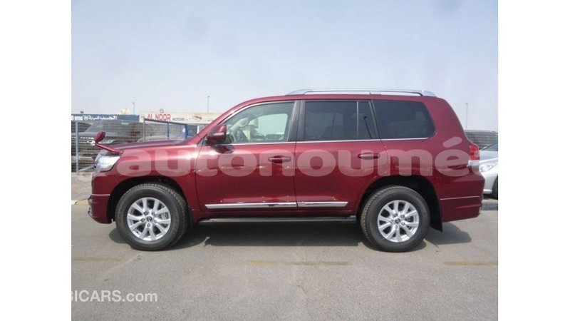 Big with watermark toyota land cruiser iles import dubai 2756