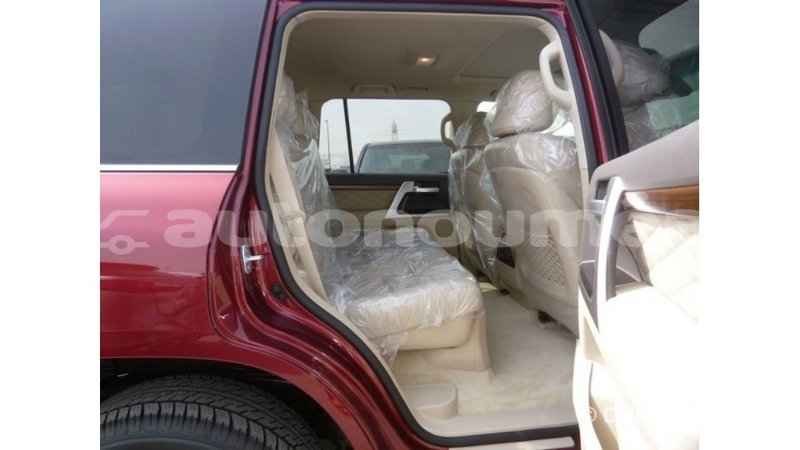 Big with watermark toyota land cruiser iles import dubai 2756