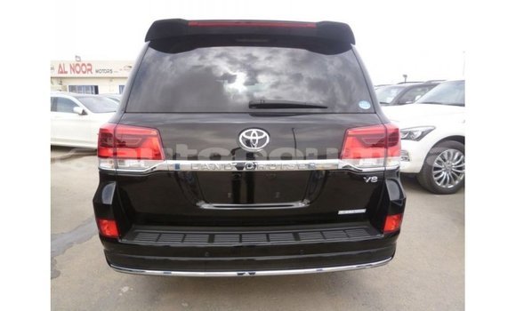 Acheter Import Voiture Toyota Land Cruiser Noir à Import - Dubai, Iles Acheter Import Voiture Toyota Land Cruiser Noir à Import - Dubai, Iles