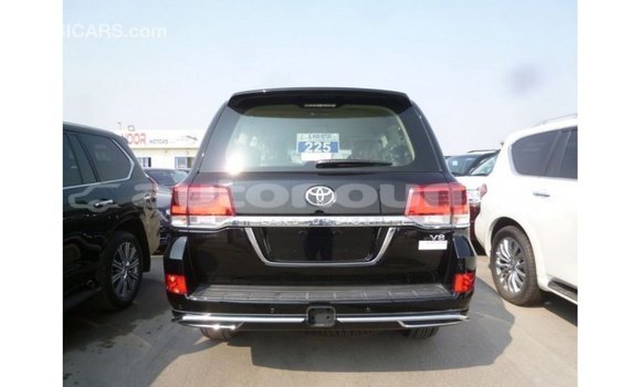 Acheter Import Voiture Toyota Land Cruiser Noir à Import - Dubai, Iles Acheter Import Voiture Toyota Land Cruiser Noir à Import - Dubai, Iles