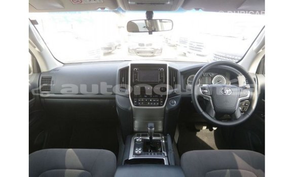 Acheter Import Voiture Toyota Land Cruiser Noir à Import - Dubai, Iles Acheter Import Voiture Toyota Land Cruiser Noir à Import - Dubai, Iles