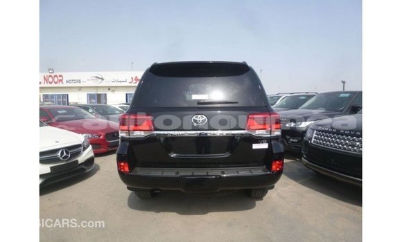 Acheter Import Voiture Toyota Land Cruiser Noir à Import - Dubai, Iles Acheter Import Voiture Toyota Land Cruiser Noir à Import - Dubai, Iles