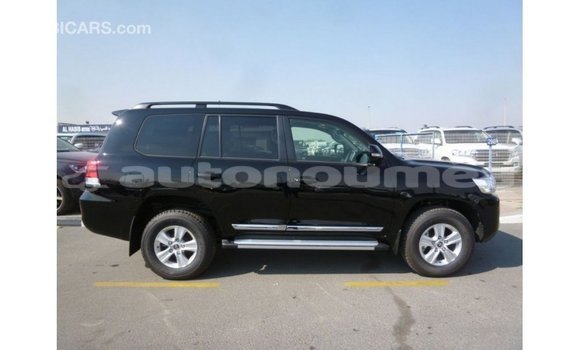 Acheter Import Voiture Toyota Land Cruiser Noir à Import - Dubai, Iles Acheter Import Voiture Toyota Land Cruiser Noir à Import - Dubai, Iles