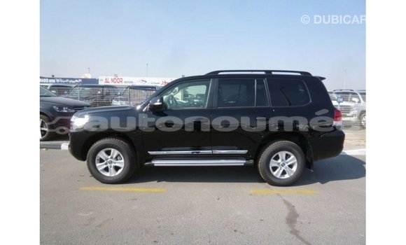 Acheter Import Voiture Toyota Land Cruiser Noir à Import - Dubai, Iles Acheter Import Voiture Toyota Land Cruiser Noir à Import - Dubai, Iles