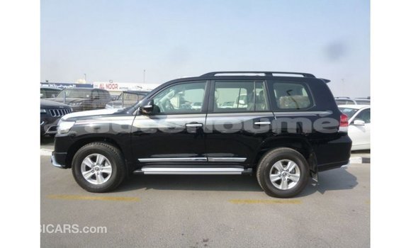 Acheter Import Voiture Toyota Land Cruiser Noir à Import - Dubai, Iles Acheter Import Voiture Toyota Land Cruiser Noir à Import - Dubai, Iles