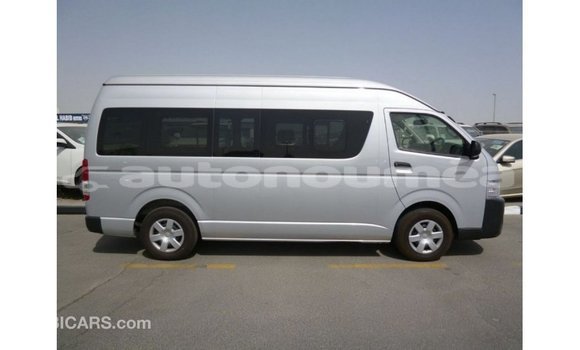 Acheter Import Voiture Toyota Hiace Autre à Import - Dubai, Iles Acheter Import Voiture Toyota Hiace Autre à Import - Dubai, Iles