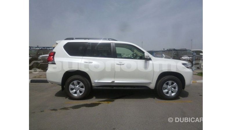 Big with watermark toyota prado iles import dubai 2773