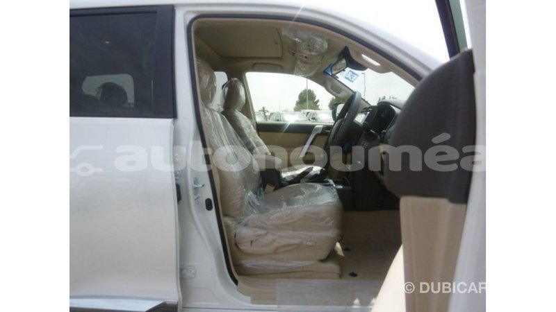 Big with watermark toyota prado iles import dubai 2773