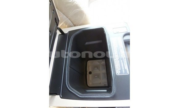 Acheter Import Voiture Toyota Land Cruiser Noir à Import - Dubai, Iles Acheter Import Voiture Toyota Land Cruiser Noir à Import - Dubai, Iles