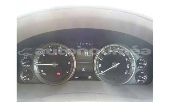 Acheter Import Voiture Toyota Land Cruiser Noir à Import - Dubai, Iles Acheter Import Voiture Toyota Land Cruiser Noir à Import - Dubai, Iles