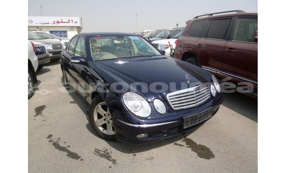 Acheter Import Voiture Mercedes-Benz 200 Bleu à Import - Dubai, Iles Acheter Import Voiture Mercedes-Benz 200 Bleu à Import - Dubai, Iles