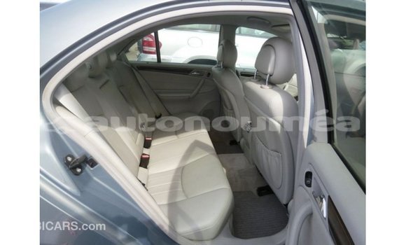 Buy Import Mercedes-Benz 190 Blue Car in Import - Dubai in Iles Buy Import Mercedes-Benz 190 Blue Car in Import - Dubai in Iles