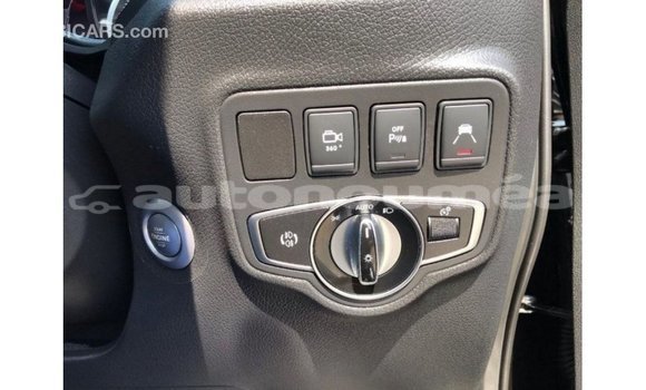 Acheter Import Voiture Mercedes-Benz 250 Noir à Import - Dubai, Iles Acheter Import Voiture Mercedes-Benz 250 Noir à Import - Dubai, Iles