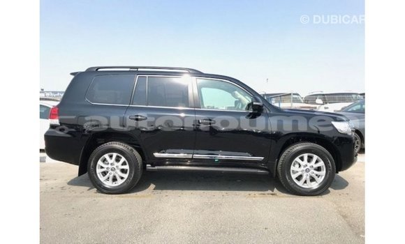 Acheter Import Voiture Toyota Land Cruiser Noir à Import - Dubai, Iles Acheter Import Voiture Toyota Land Cruiser Noir à Import - Dubai, Iles