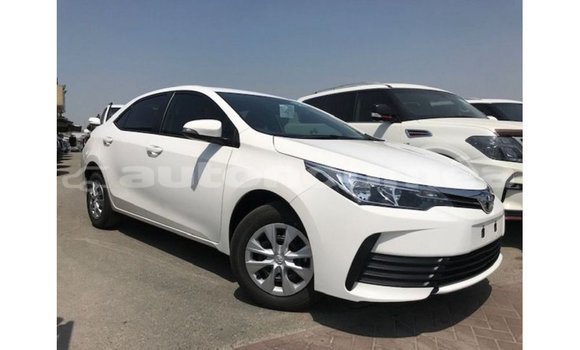 Acheter Import Voiture Toyota Corolla Blanc à Import - Dubai, Iles Acheter Import Voiture Toyota Corolla Blanc à Import - Dubai, Iles