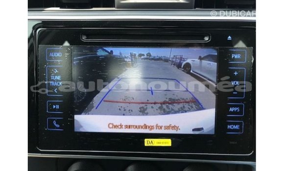 Acheter Import Voiture Toyota Corolla Blanc à Import - Dubai, Iles Acheter Import Voiture Toyota Corolla Blanc à Import - Dubai, Iles