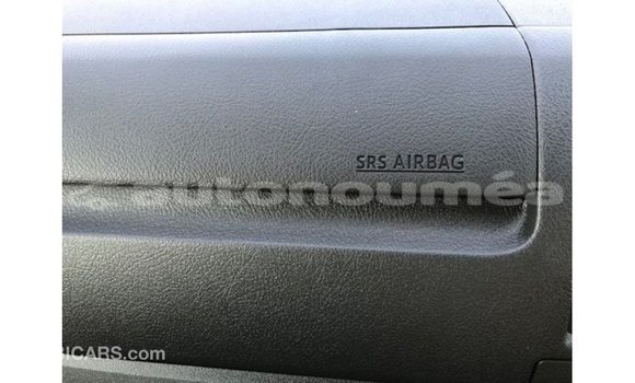 Acheter Import Voiture Toyota Hiace Blanc à Import - Dubai, Iles Acheter Import Voiture Toyota Hiace Blanc à Import - Dubai, Iles