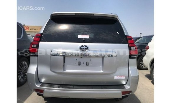Acheter Import Voiture Toyota Prado Autre à Import - Dubai, Iles Acheter Import Voiture Toyota Prado Autre à Import - Dubai, Iles
