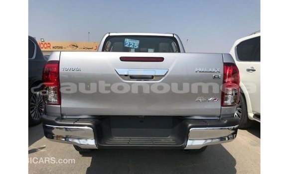 Acheter Import Voiture Toyota Hilux Autre à Import - Dubai, Iles Acheter Import Voiture Toyota Hilux Autre à Import - Dubai, Iles