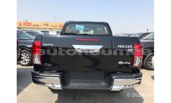 Acheter Import Voiture Toyota Hilux Noir à Import - Dubai, Iles Acheter Import Voiture Toyota Hilux Noir à Import - Dubai, Iles