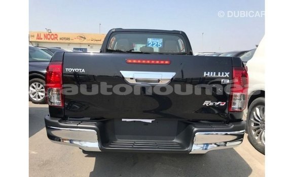 Acheter Import Voiture Toyota Hilux Noir à Import - Dubai, Iles Acheter Import Voiture Toyota Hilux Noir à Import - Dubai, Iles
