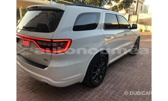 Buy Import Dodge Durango White Car in Import - Dubai in Iles Buy Import Dodge Durango White Car in Import - Dubai in Iles