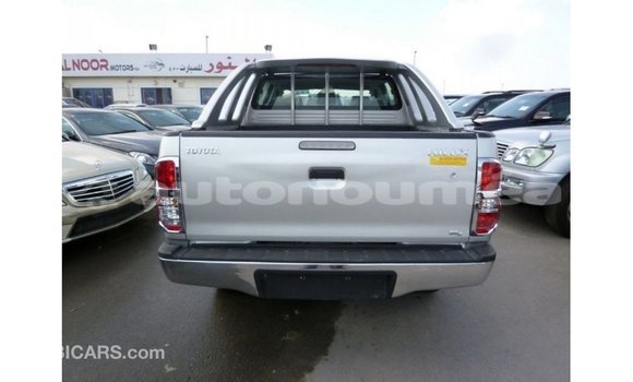 Acheter Import Voiture Toyota Hilux Autre à Import - Dubai, Iles Acheter Import Voiture Toyota Hilux Autre à Import - Dubai, Iles