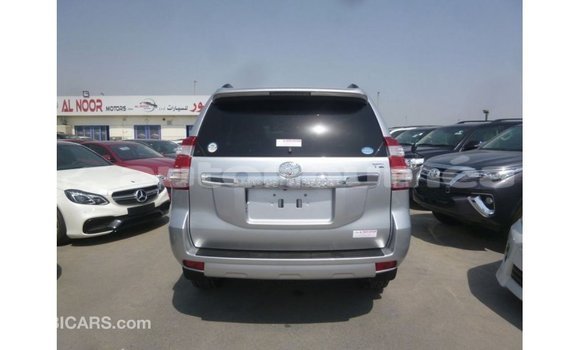 Acheter Import Voiture Toyota Prado Autre à Import - Dubai, Iles Acheter Import Voiture Toyota Prado Autre à Import - Dubai, Iles