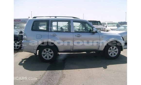 Acheter Import Voiture Mitsubishi Pajero Autre à Import - Dubai, Iles Acheter Import Voiture Mitsubishi Pajero Autre à Import - Dubai, Iles