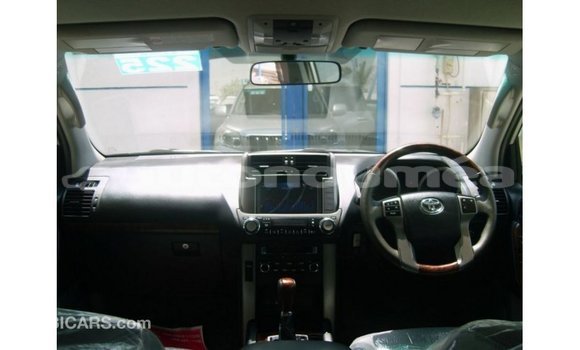 Acheter Import Voiture Toyota Prado Autre à Import - Dubai, Iles Acheter Import Voiture Toyota Prado Autre à Import - Dubai, Iles