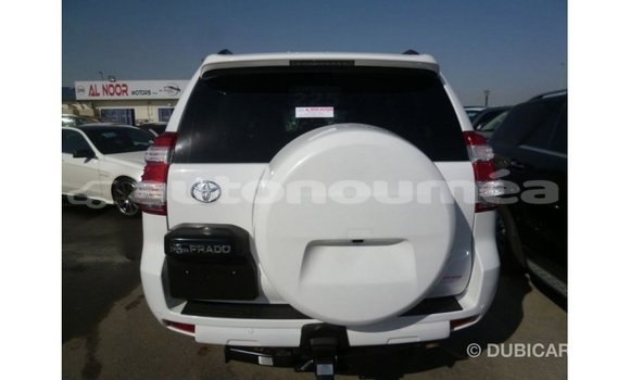 Acheter Import Voiture Toyota Prado Blanc à Import - Dubai, Iles Acheter Import Voiture Toyota Prado Blanc à Import - Dubai, Iles