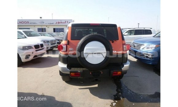 Acheter Import Voiture Toyota FJ Cruiser Autre à Import - Dubai, Iles Acheter Import Voiture Toyota FJ Cruiser Autre à Import - Dubai, Iles