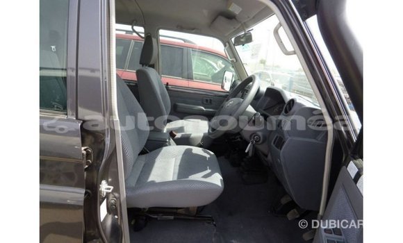 Buy Import Toyota Land Cruiser Other Car in Import - Dubai in Iles Buy Import Toyota Land Cruiser Other Car in Import - Dubai in Iles