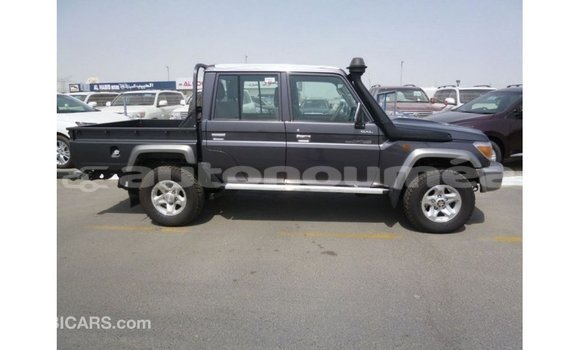 Buy Import Toyota Land Cruiser Other Car in Import - Dubai in Iles Buy Import Toyota Land Cruiser Other Car in Import - Dubai in Iles