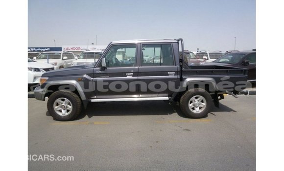 Buy Import Toyota Land Cruiser Other Car in Import - Dubai in Iles Buy Import Toyota Land Cruiser Other Car in Import - Dubai in Iles