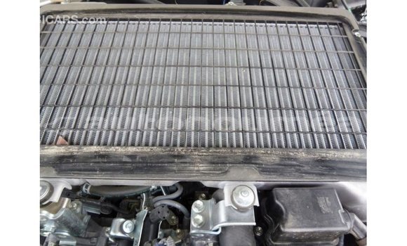 Buy Import Toyota Land Cruiser Other Car in Import - Dubai in Iles Buy Import Toyota Land Cruiser Other Car in Import - Dubai in Iles