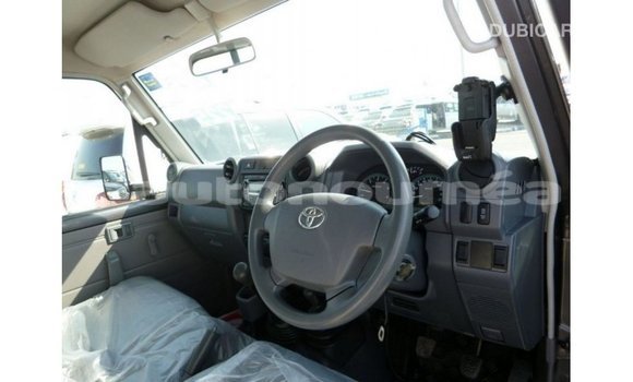 Acheter Import Voiture Toyota Land Cruiser Autre à Import - Dubai, Iles Acheter Import Voiture Toyota Land Cruiser Autre à Import - Dubai, Iles