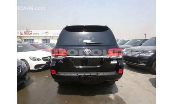 Acheter Import Voiture Toyota Land Cruiser Noir à Import - Dubai, Iles Acheter Import Voiture Toyota Land Cruiser Noir à Import - Dubai, Iles