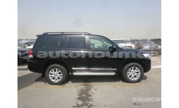 Acheter Import Voiture Toyota Land Cruiser Noir à Import - Dubai, Iles Acheter Import Voiture Toyota Land Cruiser Noir à Import - Dubai, Iles