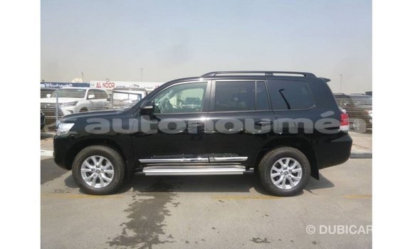 Acheter Import Voiture Toyota Land Cruiser Noir à Import - Dubai, Iles Acheter Import Voiture Toyota Land Cruiser Noir à Import - Dubai, Iles