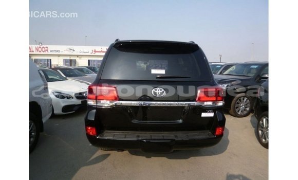 Acheter Import Voiture Toyota Land Cruiser Noir à Import - Dubai, Iles Acheter Import Voiture Toyota Land Cruiser Noir à Import - Dubai, Iles