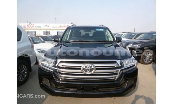 Acheter Import Voiture Toyota Land Cruiser Noir à Import - Dubai, Iles Acheter Import Voiture Toyota Land Cruiser Noir à Import - Dubai, Iles