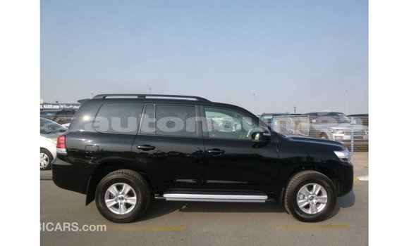 Acheter Import Voiture Toyota Land Cruiser Noir à Import - Dubai, Iles Acheter Import Voiture Toyota Land Cruiser Noir à Import - Dubai, Iles