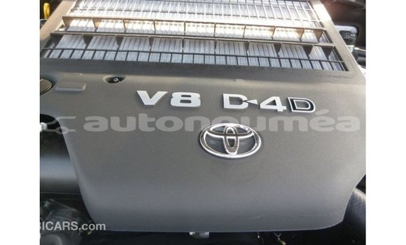 Acheter Import Voiture Toyota Land Cruiser Noir à Import - Dubai, Iles Acheter Import Voiture Toyota Land Cruiser Noir à Import - Dubai, Iles
