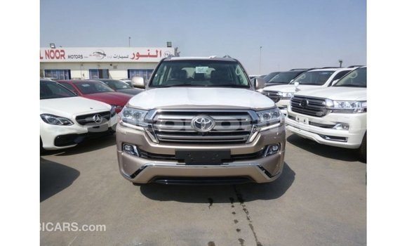 Acheter Import Voiture Toyota Land Cruiser Autre à Import - Dubai, Iles Acheter Import Voiture Toyota Land Cruiser Autre à Import - Dubai, Iles